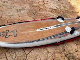 Vendo Tabla windsurf Starboard Isonic 107 2011