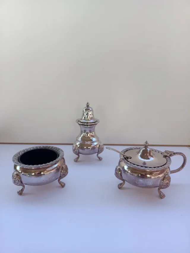 Juego antiguo E.P.N.S. patas león