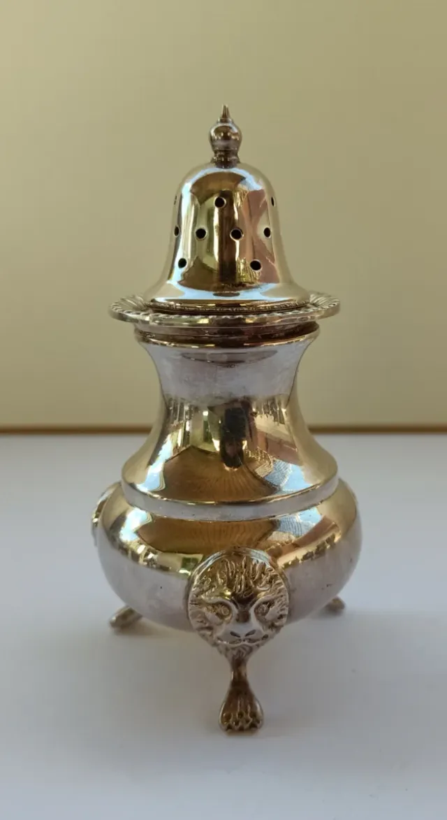 Juego antiguo E.P.N.S. patas león