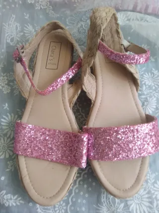Sandalias cuña mujer rosa y beige
