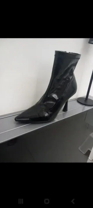 Stivaletti neri tacco alto