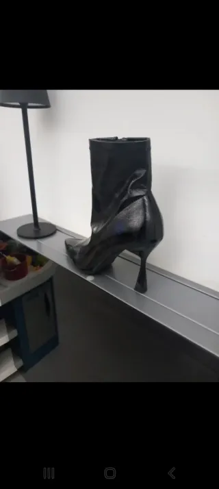 Stivaletti neri tacco alto