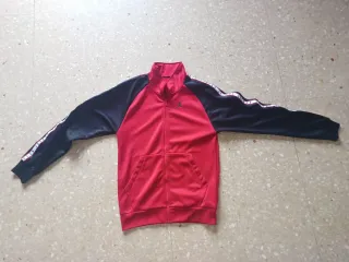 Chaqueta Jordan Roja y Negra