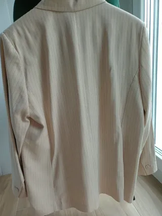 Americana Mango Raya Diplomática