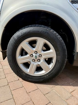 Land Rover Freelander 2