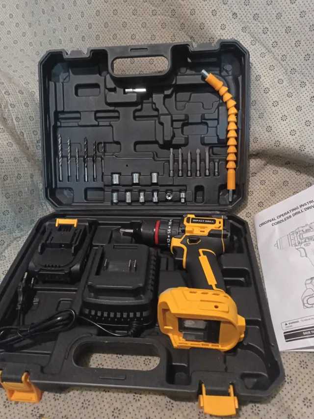 Taladro Atornillador con Batería y Maletín