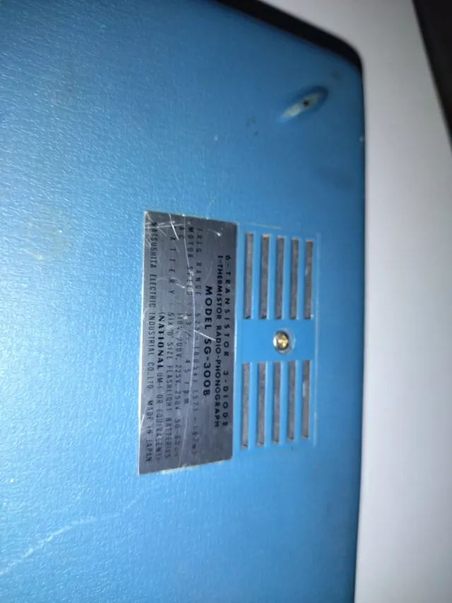 Radio Tocadiscos National Azul