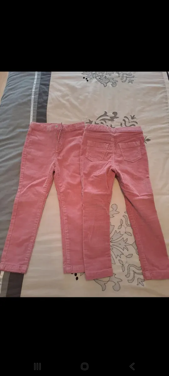 Pantalones de pana rosa gemelas 4 años sin estrena