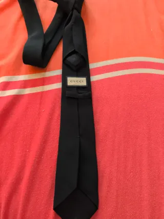 Corbata Gucci Negra