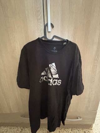 Camisa Nike y Adidas, 8 euro las dos