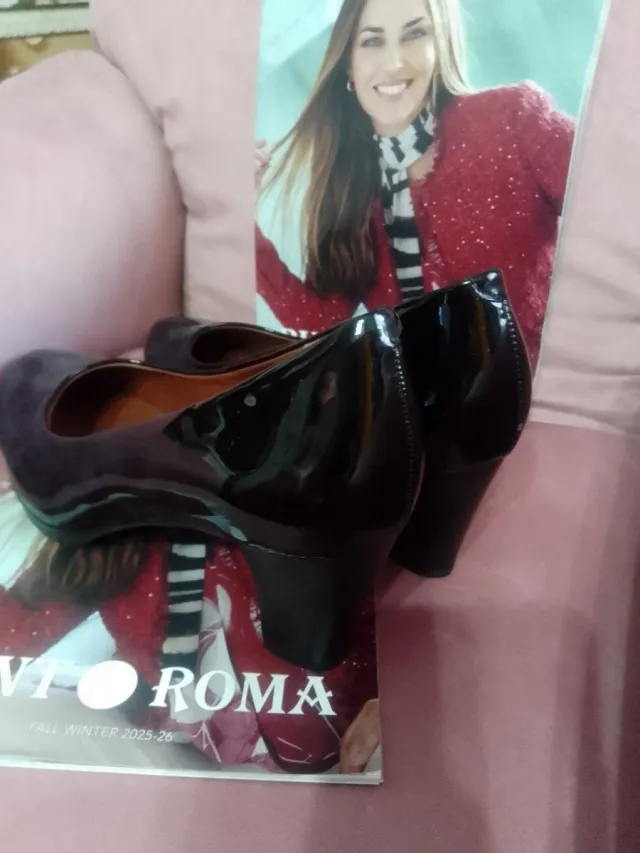 Zapatos charol negros salón