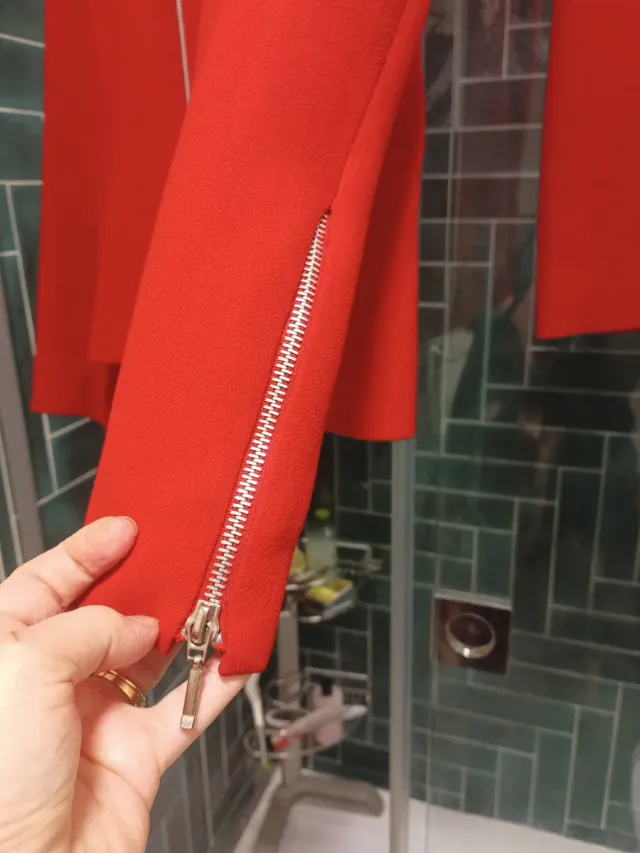 Traje 2 piezas falda y americana rojo