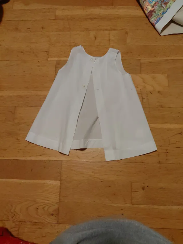 Camisa de bebé blanca