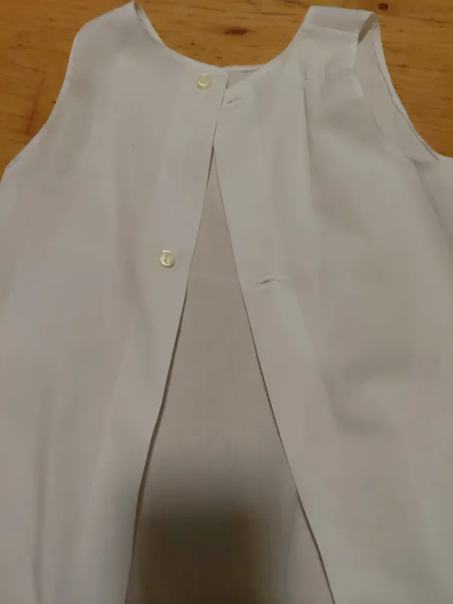 Camisa de bebé blanca