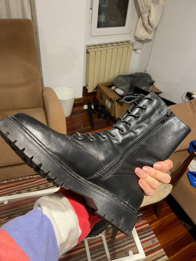 Botas Geox negras con cordones