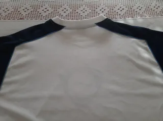 Camiseta Nike Blanca y Azul