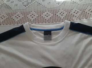 Camiseta Nike Blanca y Azul