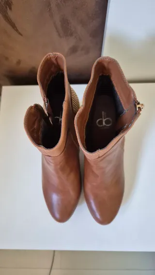 Botines nuevos marrones