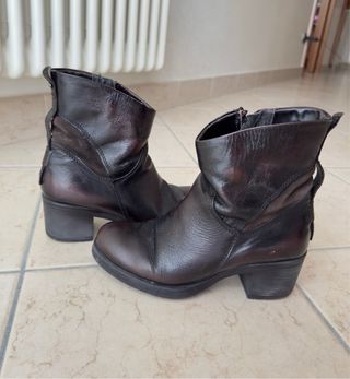 Italian real leather buckle block heel ankle boots