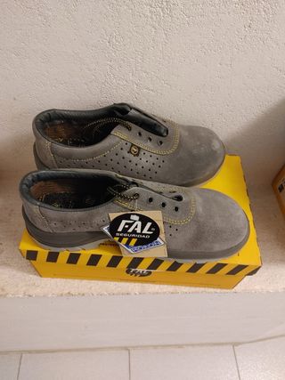 Zapatos de seguridad FAL grises