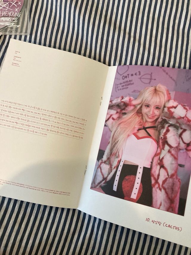 TWICE Formula of Love: O+T=<3 Result File Edition