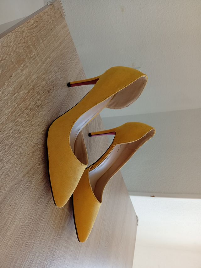 Sandalias Erynn Mostaza Talla 41