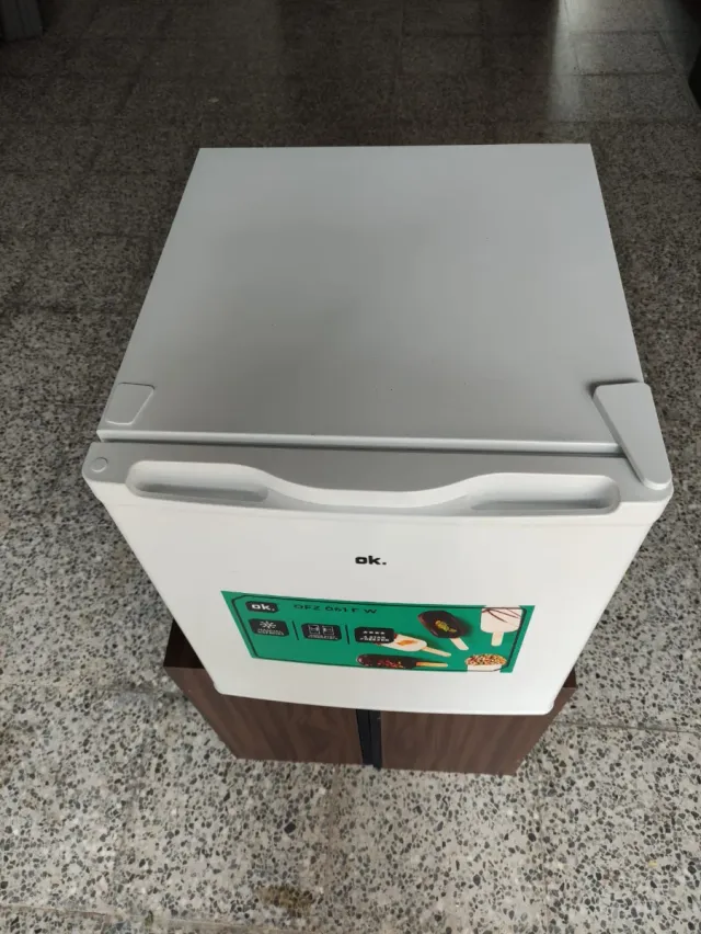 Mini congelador OK OFZ 061 F W