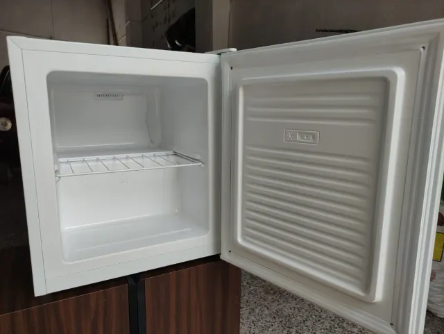 Mini congelador OK OFZ 061 F W