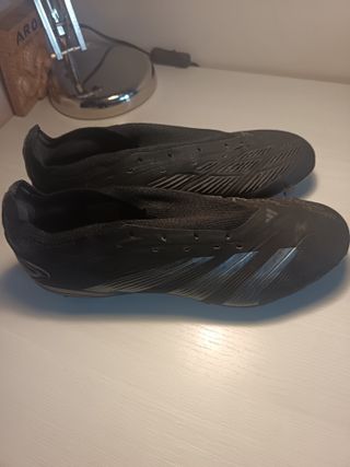 Botas de fútbol Adidas Predator Negras