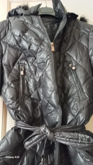 Bellissimo #piumino con cappuccio trapuntato