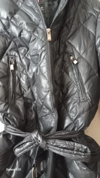 Bellissimo #piumino con cappuccio trapuntato