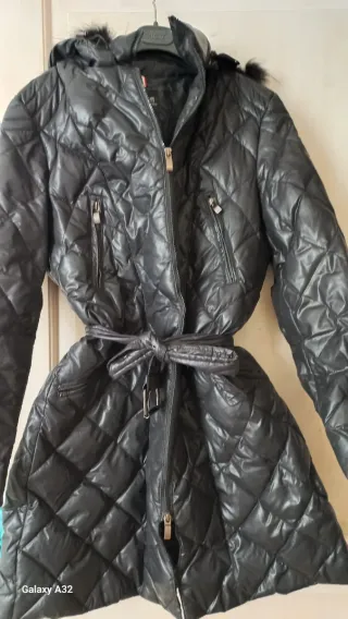 Bellissimo #piumino con cappuccio trapuntato