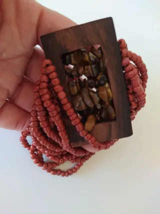 Pulsera elástica madera y piedras terracota