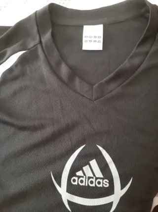 Camiseta Adidas Negra y Gris