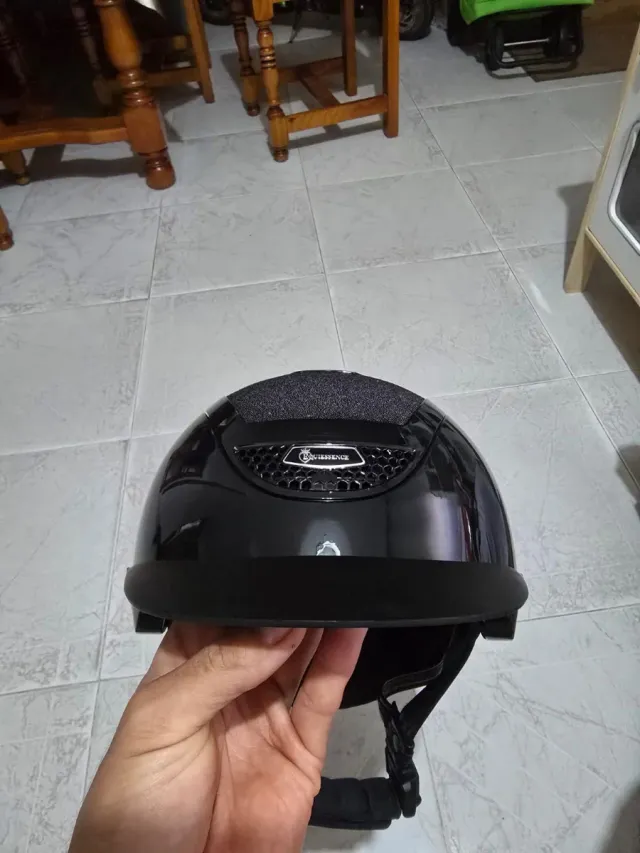 Casco de seguridad negro