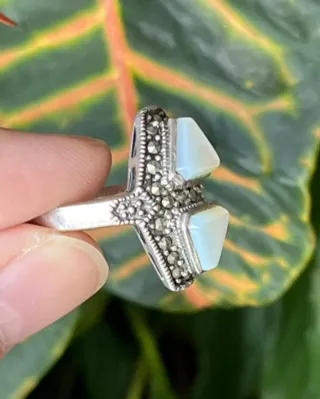 Antiguo anillo nácar marcasitas y plara 925