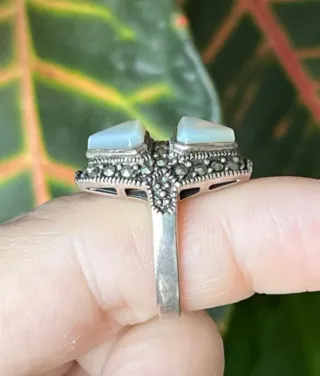 Antiguo anillo nácar marcasitas y plara 925