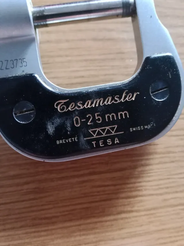Micrometro Tesa 0-25 mm