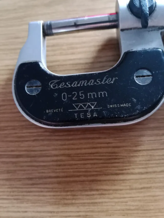 Micrometro Tesa 0-25 mm