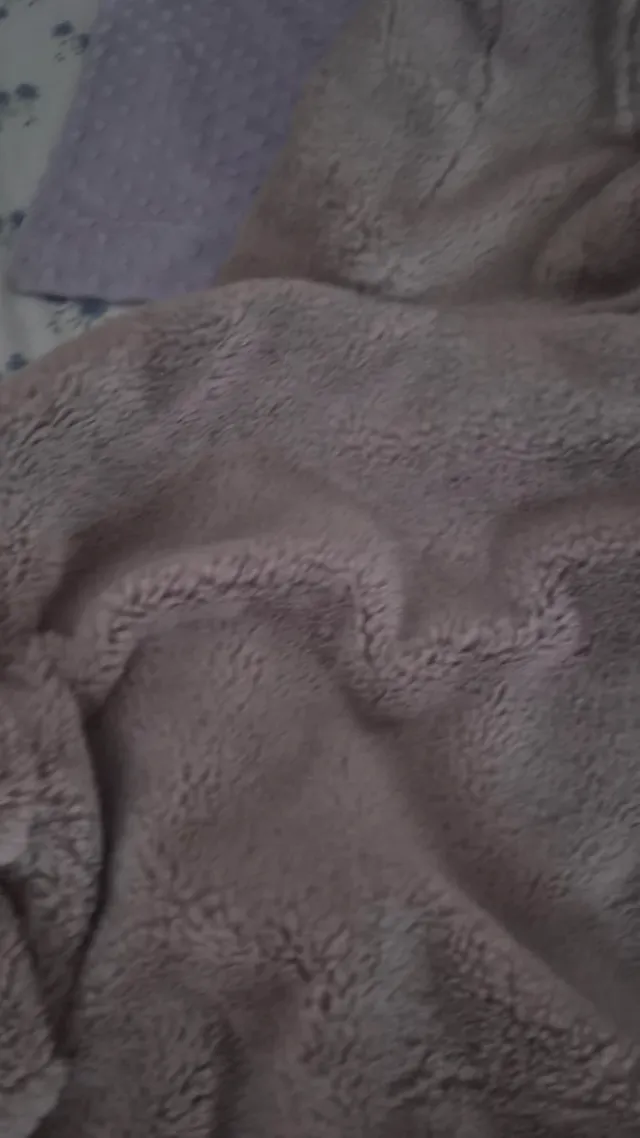 Chaqueta corta pelo peluche beige