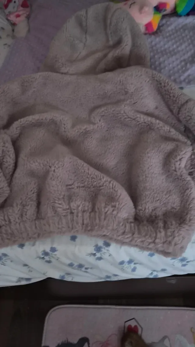 Chaqueta corta pelo peluche beige