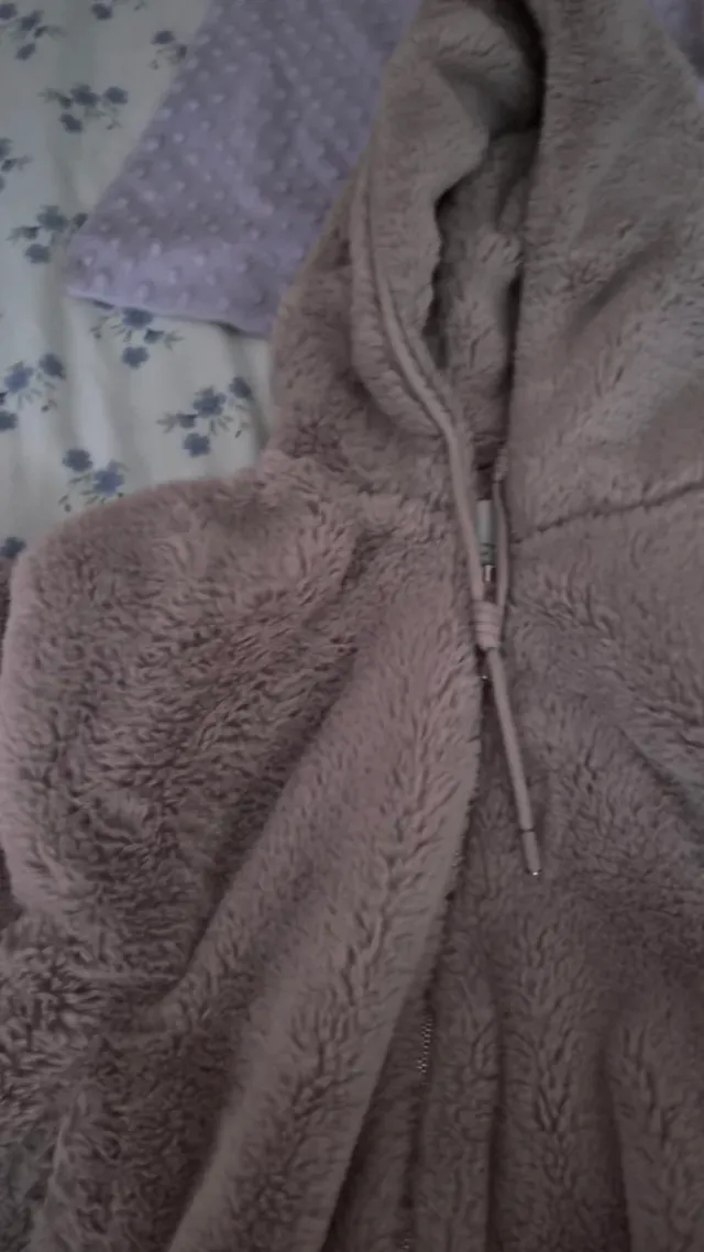 Chaqueta corta pelo peluche beige