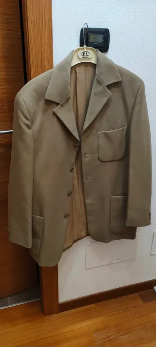 Giacca uomo elegante beige