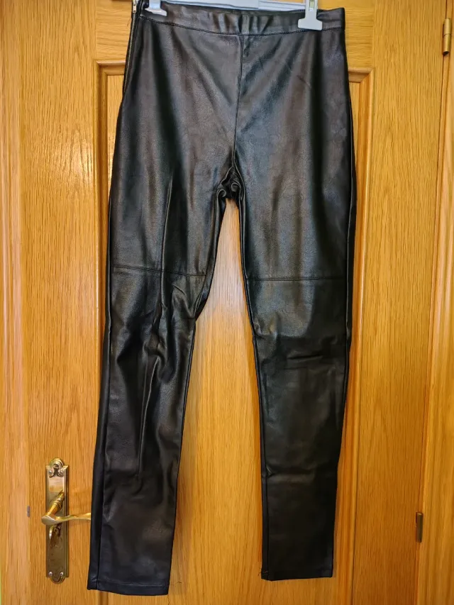 Pantalón niña polipiel negro talla 170cm