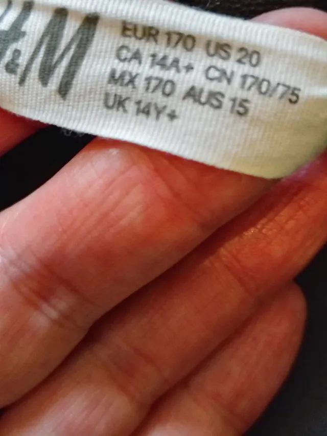 Pantalón niña polipiel negro talla 170cm