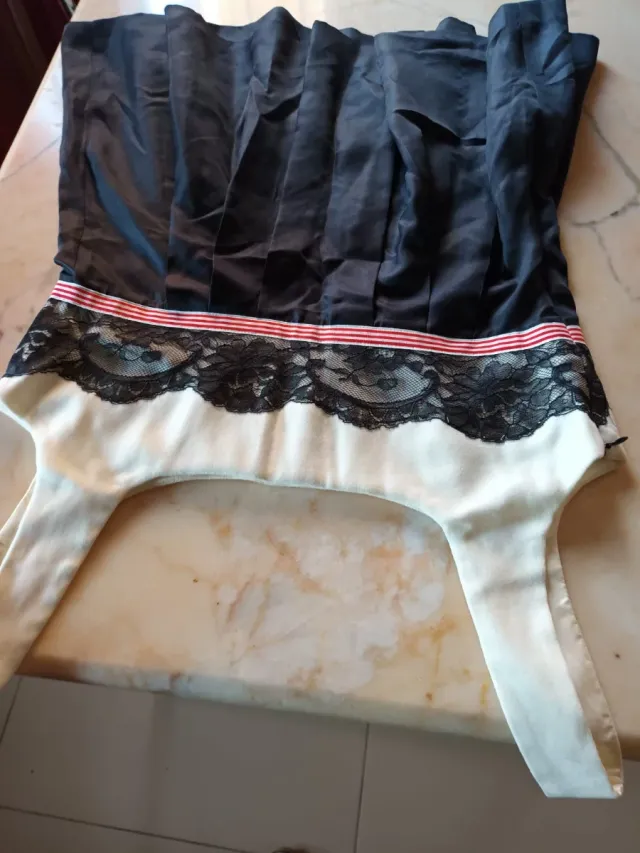 Bustino canotta nero e bianco