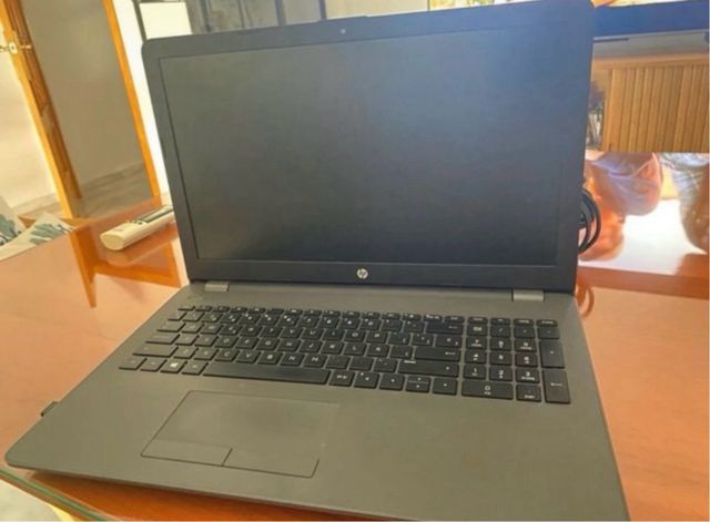 Ordenador portátil HP gris