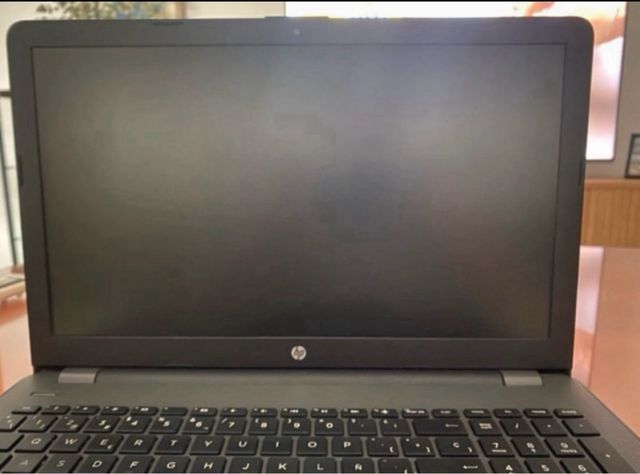 Ordenador portátil HP gris