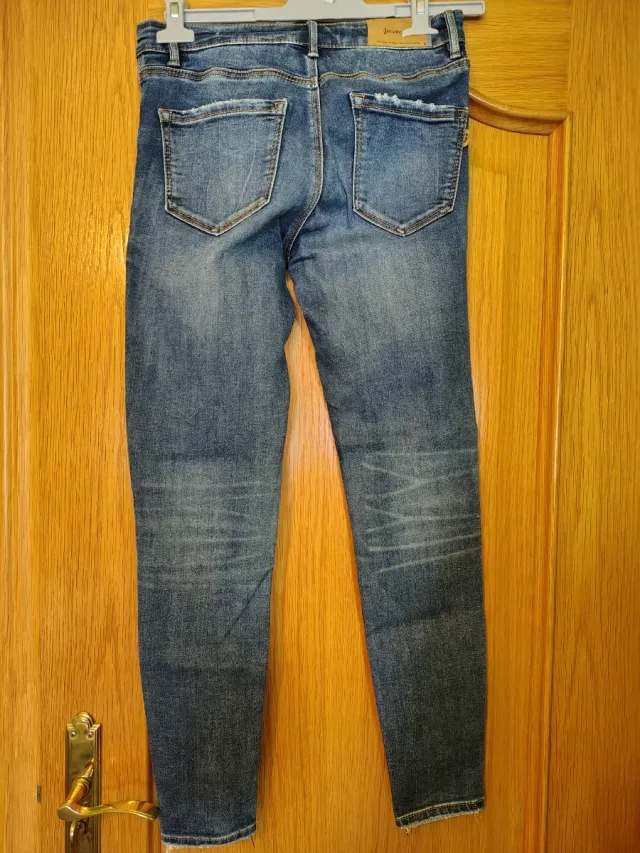 Vaqueros Stradivarius azules