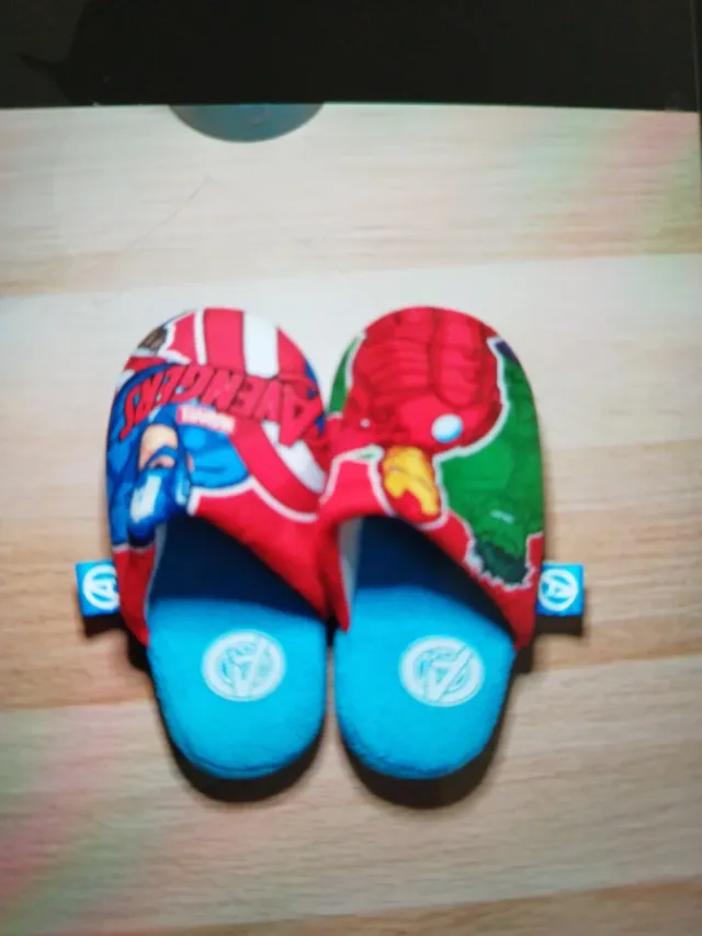 Zapatillas casa niño Avengers